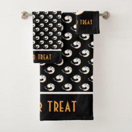 Polka Bat and Moon Badhandtuch Set