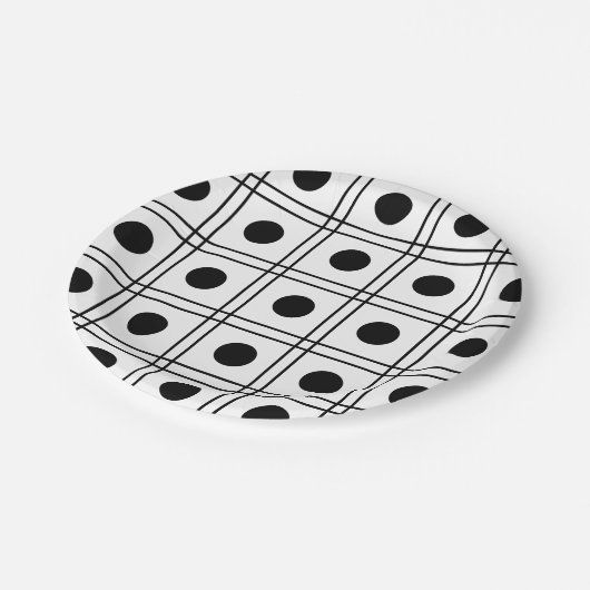 Polka Dot Circle Black and White Karo Muster Pappteller (Schrägansicht)
