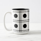 Polka Dot Circle Black and White Karo Muster Zweifarbige Tasse (Links)