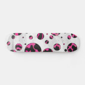 Polka Dot Cow Hot Pink und Black Print Skateboard (Horizontal)