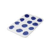 Polka dot, indigoblau Aquarell. Badematte (Schrägansicht)