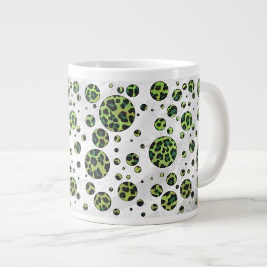 Polka Dot Leopard Black und Green Jumbo-Tasse (Vorderseite Rechts)