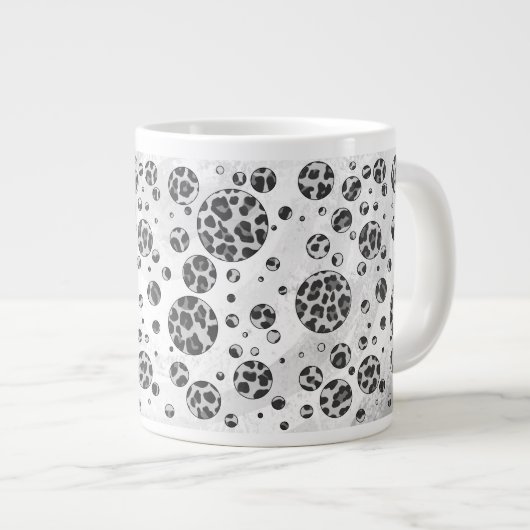 Polka Dot Leopard Schwarzweiß-Design Jumbo-Tasse (Vorderseite Rechts)