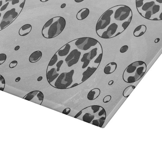 Polka Dot Leopard Schwarzweiß-Design Schneidebrett (Ecke)