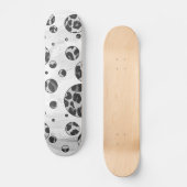 Polka Dot Leopard Schwarzweiß-Design Skateboard (Vorderseite)