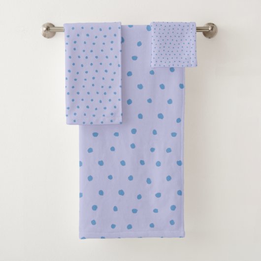 Polka Dot Muster in Periwinkle und Lilac Badhandtuch Set (Insitu)