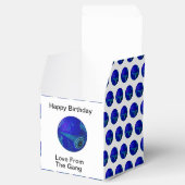 Polka Dot Precision: Der Blue Ray Bowl Geschenkschachtel (Geöffnet)