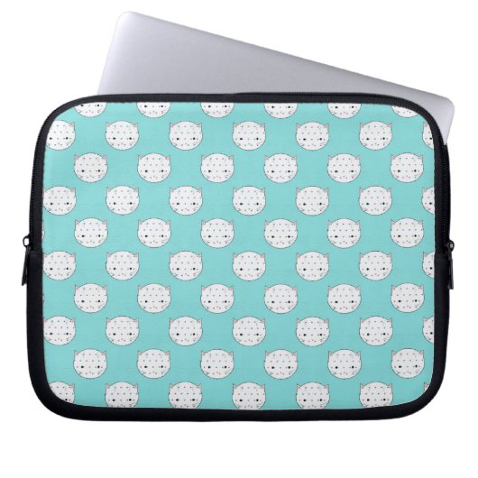 Polka Dot White Kitty Face über Aquamarin Laptopschutzhülle (Vorderseite)