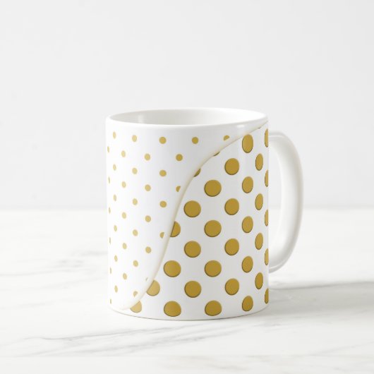 Polka Dots in Gold und Weiß Kaffeetasse (VorderseiteRechts)