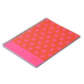 Polka Dots Pink und Rot Orange mit Monogramm Notizblock (Linke Seite)