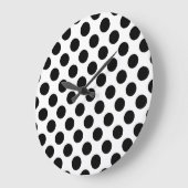 Polka Dots, Polka Dot Pattern, Schwarz und Weiß Große Wanduhr (Winkel)