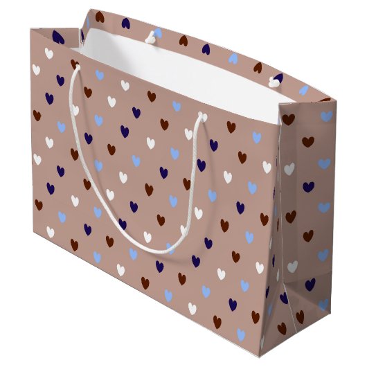 Polka-Herzen auf blassbraun Große Geschenktüte (Rückseite Schrägansicht)