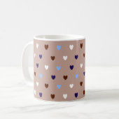 Polka-Herzen auf blassbraun Kaffeetasse (Vorderseite Links)