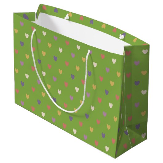 Polka Herzen auf grünem Grün Große Geschenktüte (Rückseite Schrägansicht)