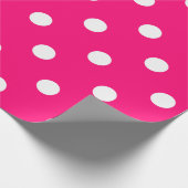 Polka Kleine weiße Punkte Fuchsia Hot Pink Geschenkpapier (Ecke)