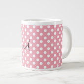 Polka-Punkte rosa, weißes Monogramm Jumbo-Tasse (Vorderseite Rechts)