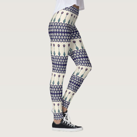 Polnische Gestaltung traditioneller Keramiken Leggings (Rechts)
