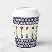 Polnisches Design traditioneller Keramiken. Pappbecher (Links)