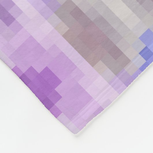 Polygonale geometrische violette lila Pixel squ Fleecedecke (Ecke)