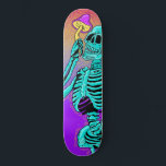 Polymorph Psychedelic Skeleton Skateboard<br><div class="desc">Dieses Design wurde mit einem detaillierten Skelett erstellt,  das einen psychedelischen Pilz frisst.</div>