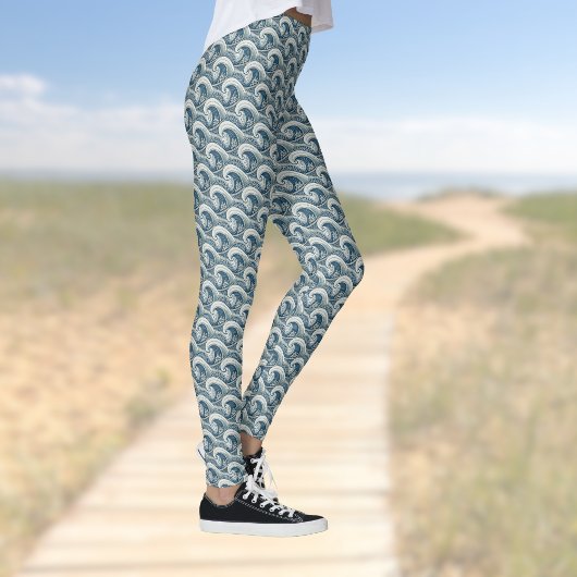 Polynesian Beach Waves and Flowers Ethnic Pattern Leggings