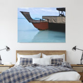 Polynesisches Schiff und Inselgewölbte Canvas Leinwanddruck (Insitu (Schlafzimmer))