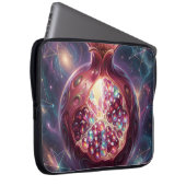Pomegranate´7 Laptopschutzhülle (Vorne Rechts)