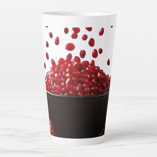 Pomegranate Illustration – Elegant Fruit Design Milchtasse (Vorderseite)