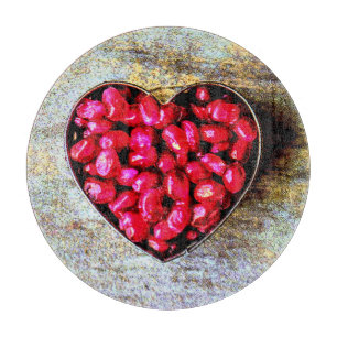 "Pomegranates Heart Fruit" Niedliches Foto. Jetzt  Schneidebrett