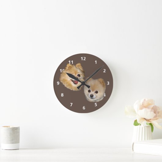 Pomeranian Dog Customizable Runde Wanduhr (Zuhause)