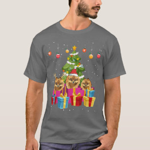 Pomeranian Santa Pom Dog Christmas Tree Family Mat T-Shirt