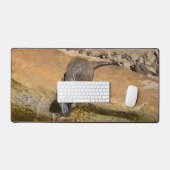 **"Pondside Fest: Ein Otter und seine Fänge"** Schreibtischunterlage (Tastatur & Maus)