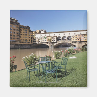 Ponte Vecchio und Tisch am Arno Rive Magnet
