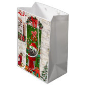 Poodle Christmas Mittlere Geschenktüte (Rückseite Schrägansicht)