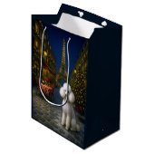 Poodle Holiday  Mittlere Geschenktüte (Vorderseite Schrägansicht)