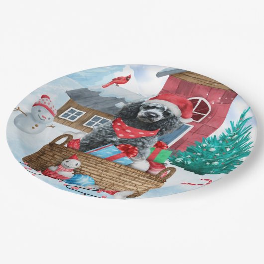 Poodle Hund im Schnee Weihnachtshaus Pappteller (Schrägansicht)