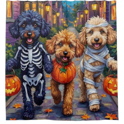 Poodle Hunde Trick-oder-Treating Halloween Kostüme Duschvorhang (Vorderseite)