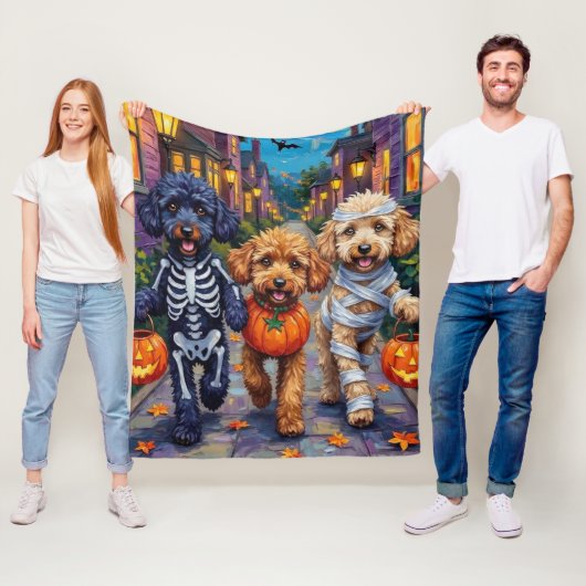 Poodle Hunde Trick-oder-Treating Halloween Kostüme Fleecedecke (Beispiel)