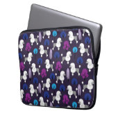 Poodle im Park Laptopschutzhülle (Vorderseite Links)
