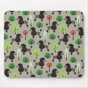 Poodle im Park Mousepad
