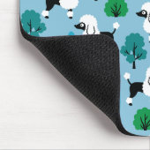 Poodle im Park Mousepad (Ecke)