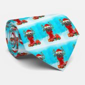 Poodle im Schnee mit Weihnachtsgeschenken Krawatte (Gerollt)