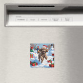 Poodle läuft im Schnee mit Weihnachtshut Magnet (In Situ (Geschirrspüler))