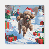 Poodle läuft im Schnee mit Weihnachtshut Magnet (Vorne)