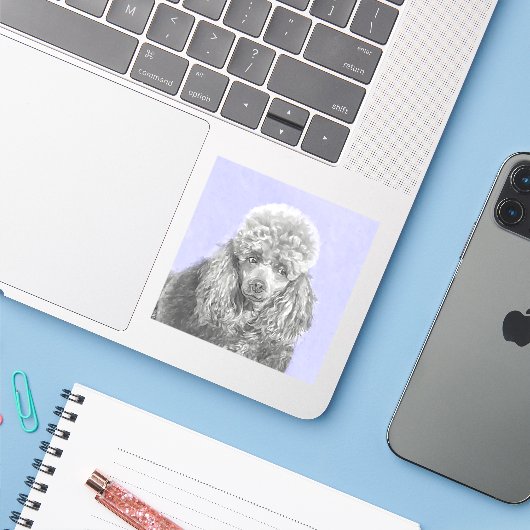 Poodle Miniatur Spielzeug Silver Gray Blue Hund Ku Aufkleber (Laptop mit iPhone)