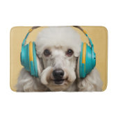 Poodle mit Kopfhörer Badematte (Vorderseite)