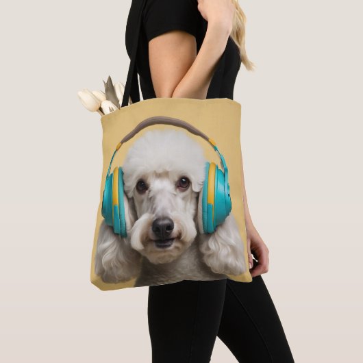 Poodle mit Kopfhörer Tasche (Von Nahem)