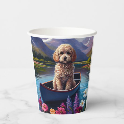 Poodle on a Paddle: Ein Landschaftliches Abenteuer Pappbecher (Rückseite)