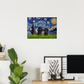 Poodle Pair (schwarz) - Starry Night Poster (Heimbüro)