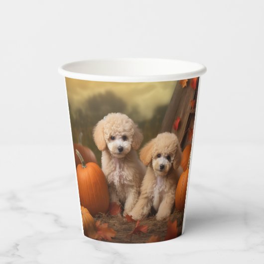 Poodle Puppy Autumn Delight Pumpkin Pappbecher (Rückseite)